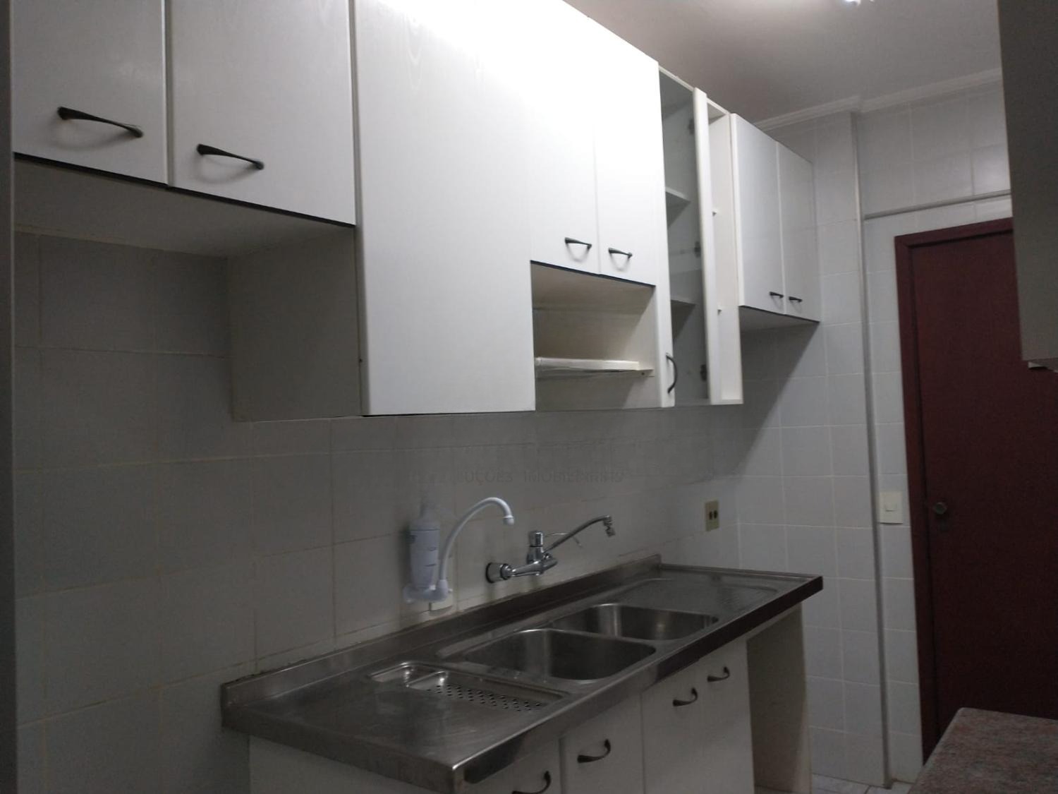 Apartamento à venda com 3 quartos, 87m² - Foto 2