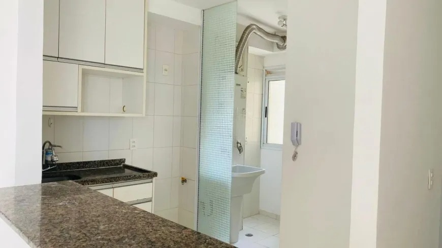 Apartamento para alugar com 3 quartos, 70m² - Foto 2