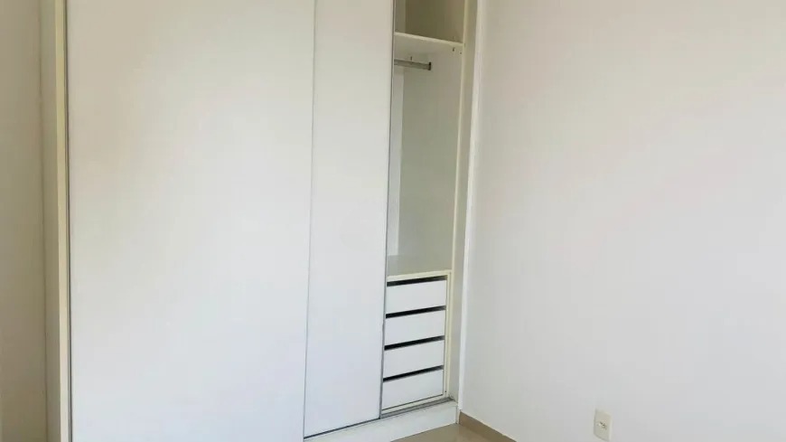 Apartamento para alugar com 3 quartos, 70m² - Foto 8