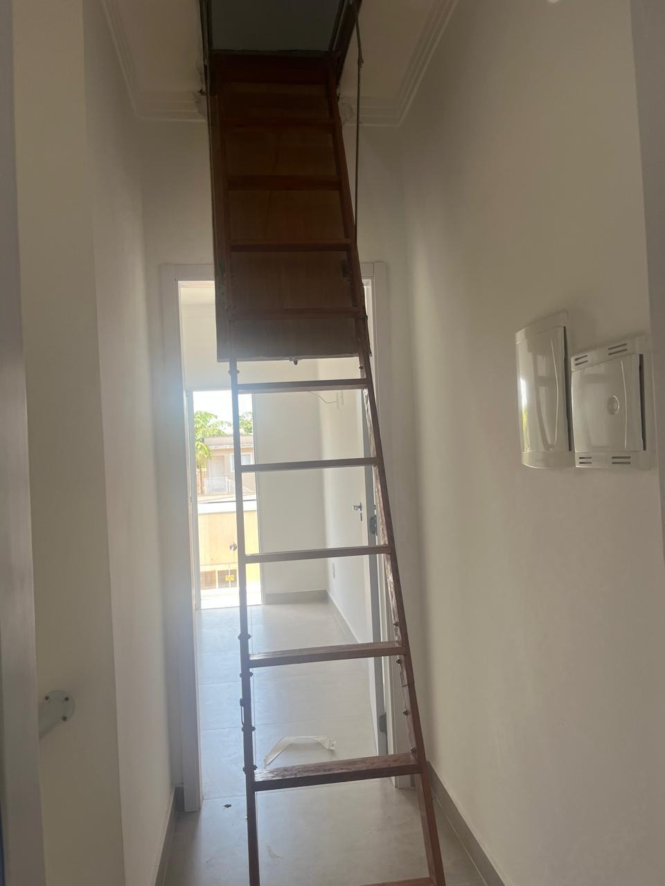 Casa à venda com 2 quartos, 76m² - Foto 4