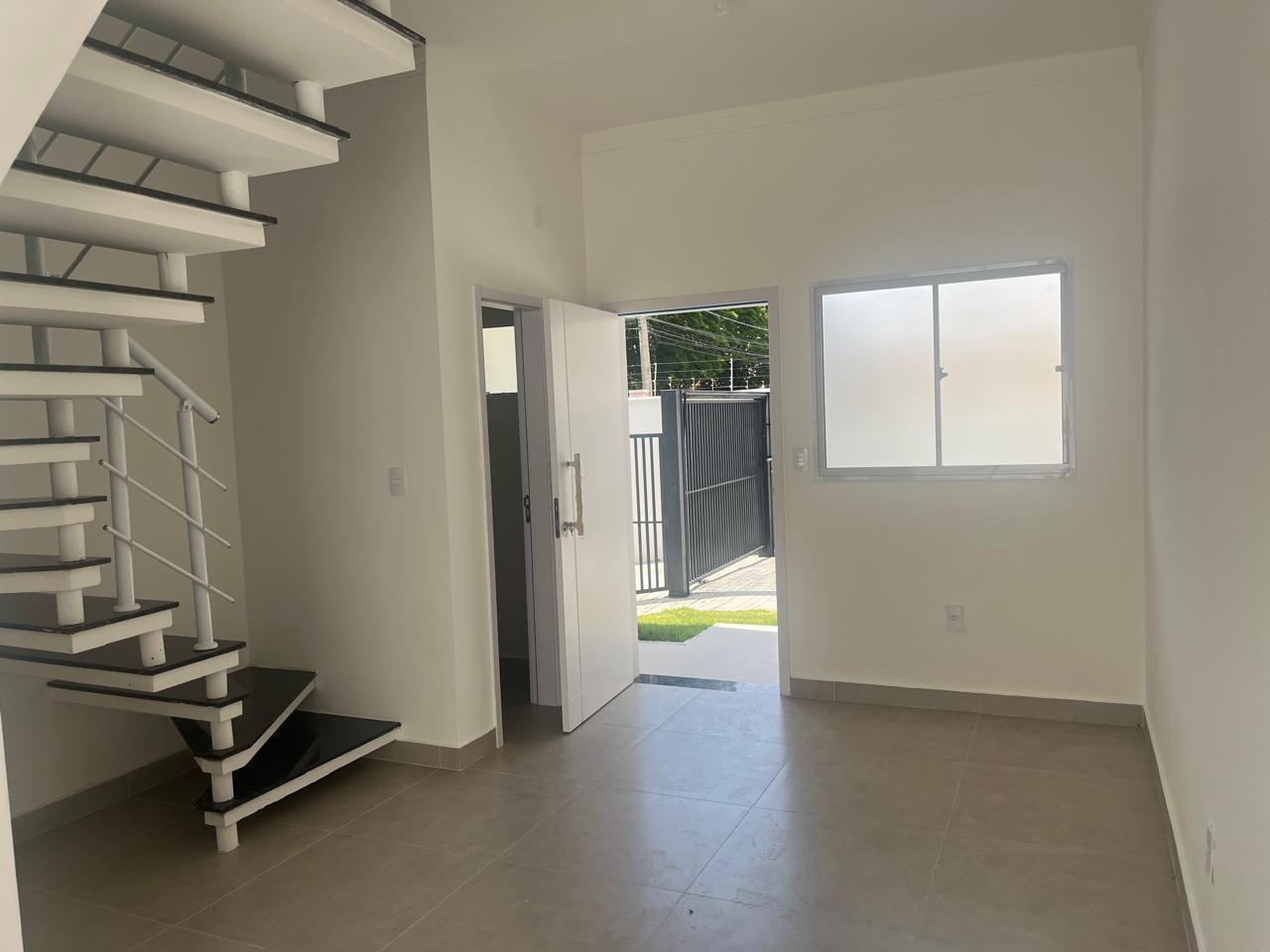 Casa à venda com 2 quartos, 76m² - Foto 3