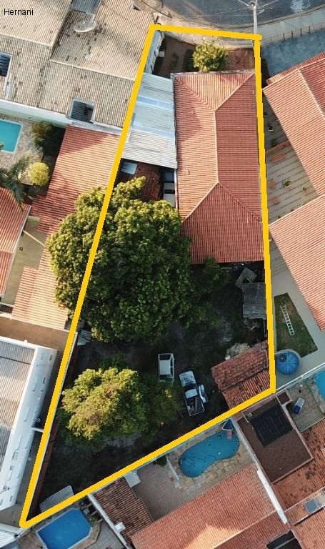 Casa à venda com 3 quartos, 220m² - Foto 1