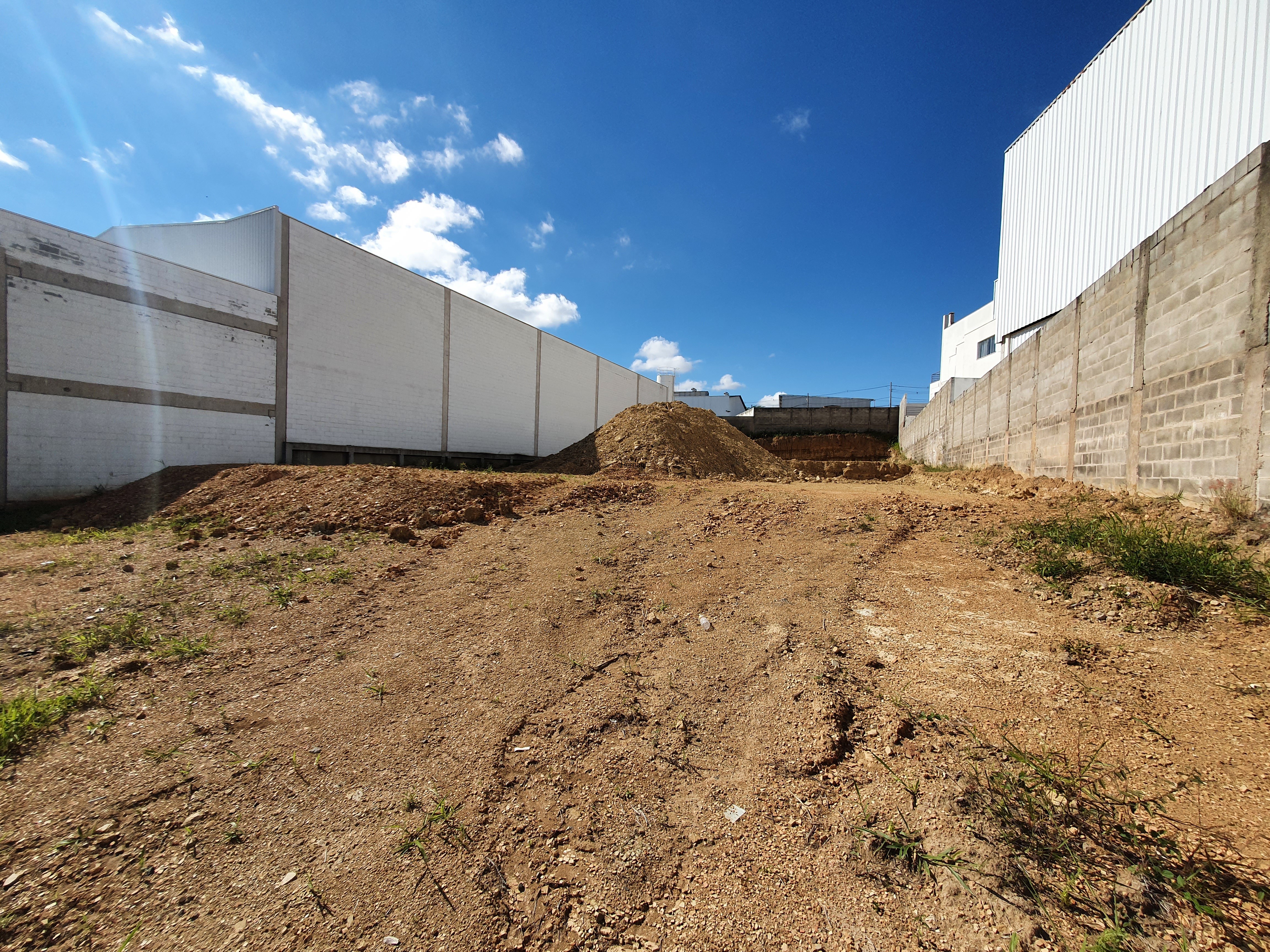 Loteamento e Condomínio à venda, 1634m² - Foto 1