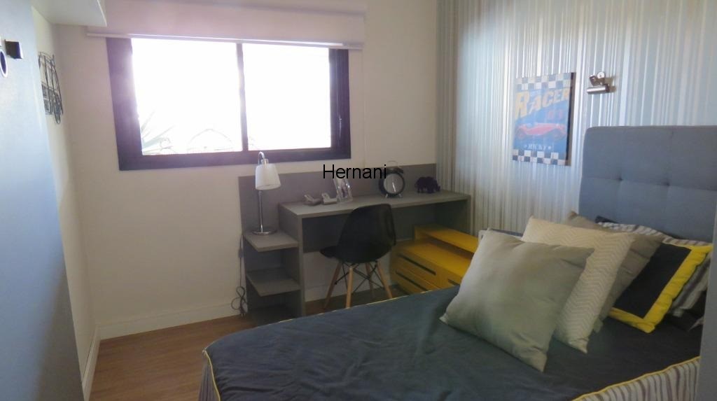 Apartamento à venda com 3 quartos, 130m² - Foto 4