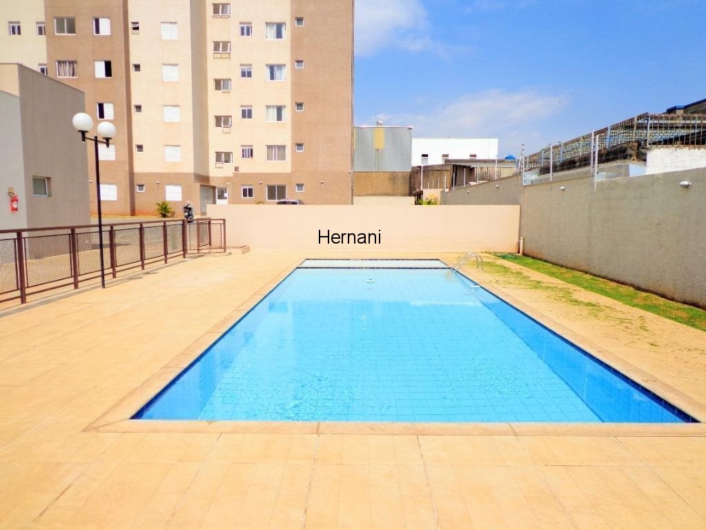 Apartamento à venda com 2 quartos, 47m² - Foto 4