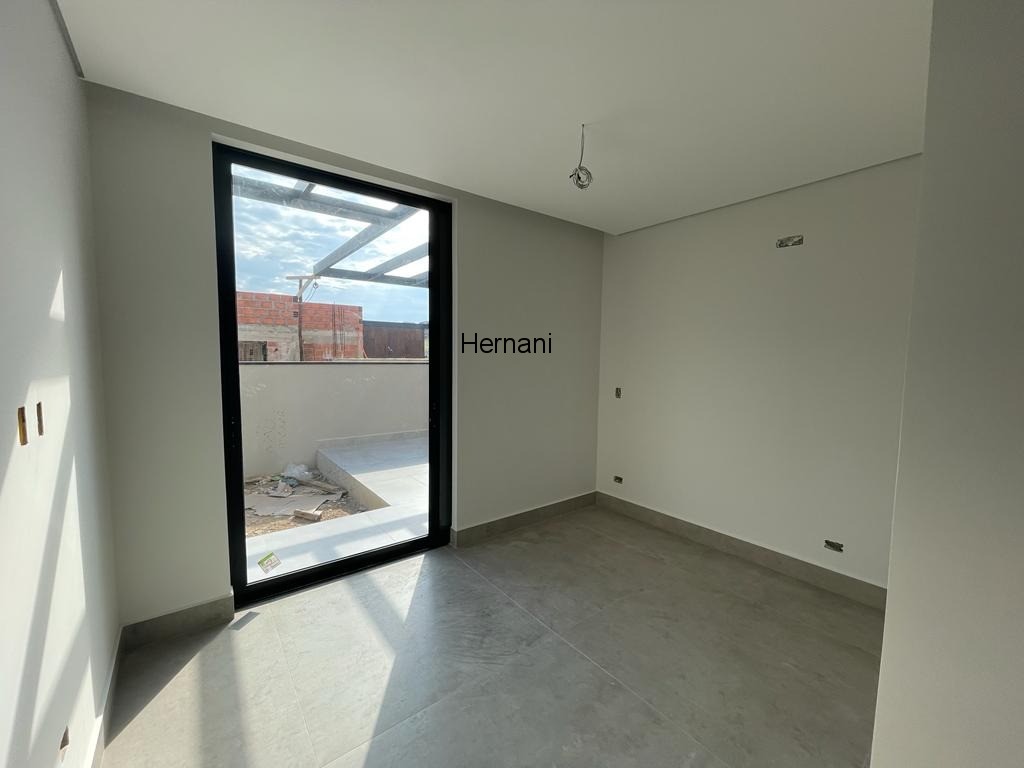 Casa à venda com 5 quartos, 360m² - Foto 4