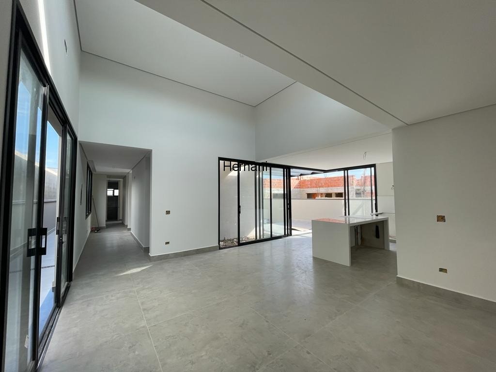 Casa à venda com 5 quartos, 360m² - Foto 1