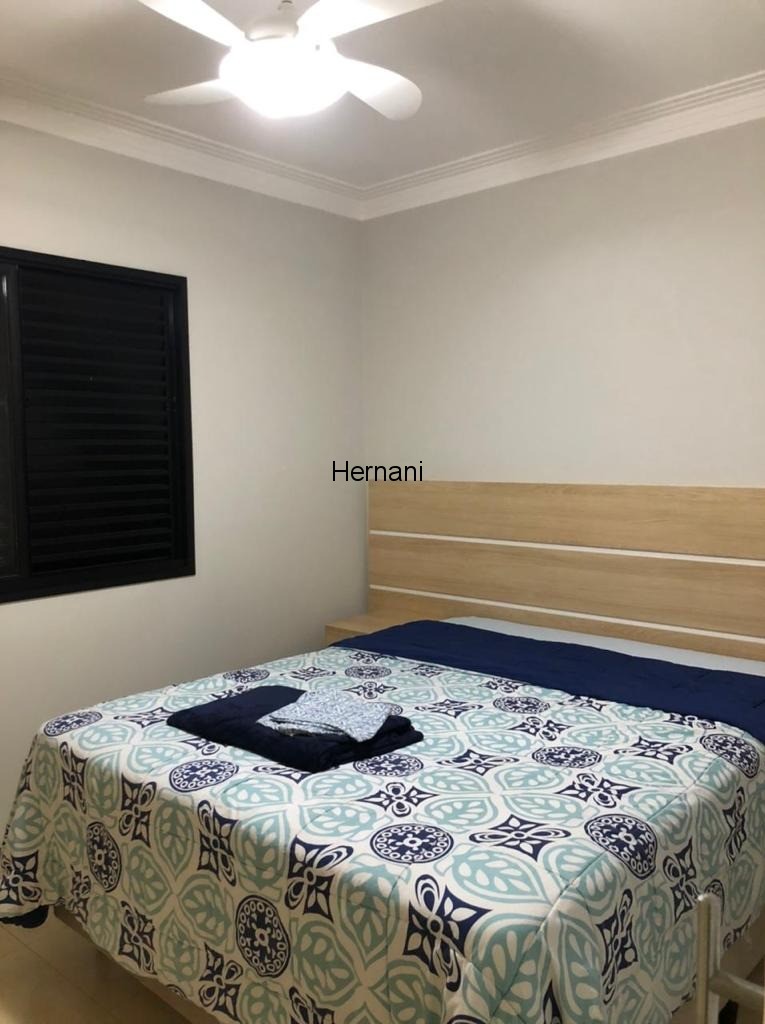 Apartamento à venda com 2 quartos, 70m² - Foto 10