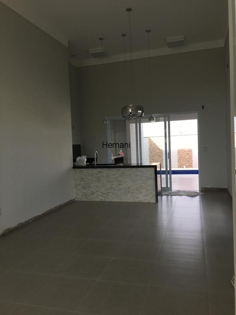 Casa à venda com 3 quartos, 301m² - Foto 7