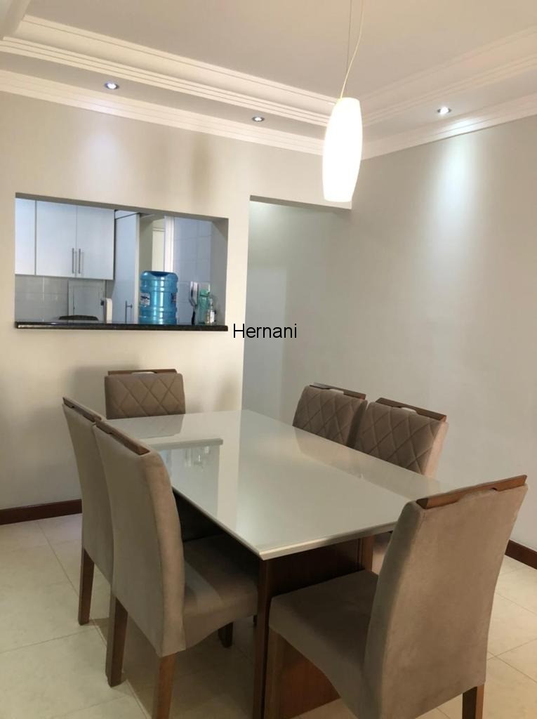 Apartamento à venda com 2 quartos, 70m² - Foto 8