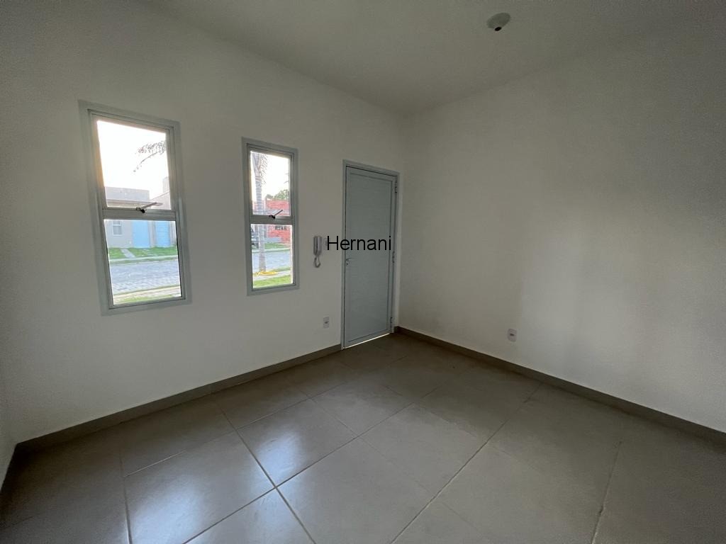 Casa à venda com 2 quartos, 130m² - Foto 4