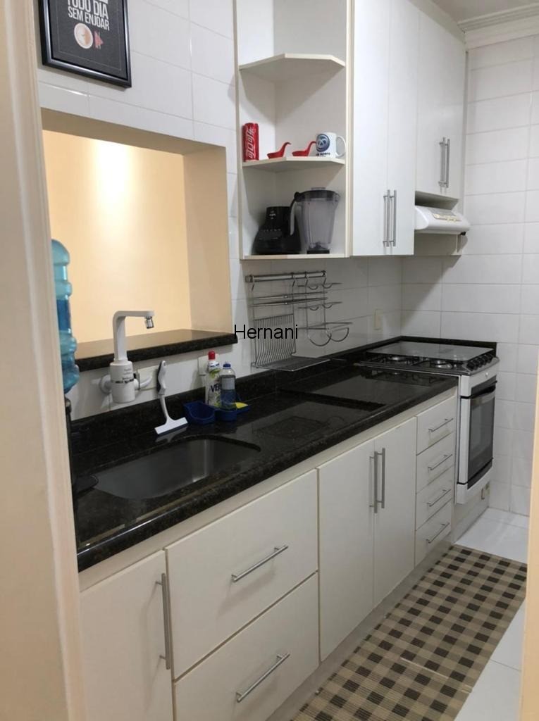 Apartamento à venda com 2 quartos, 70m² - Foto 6