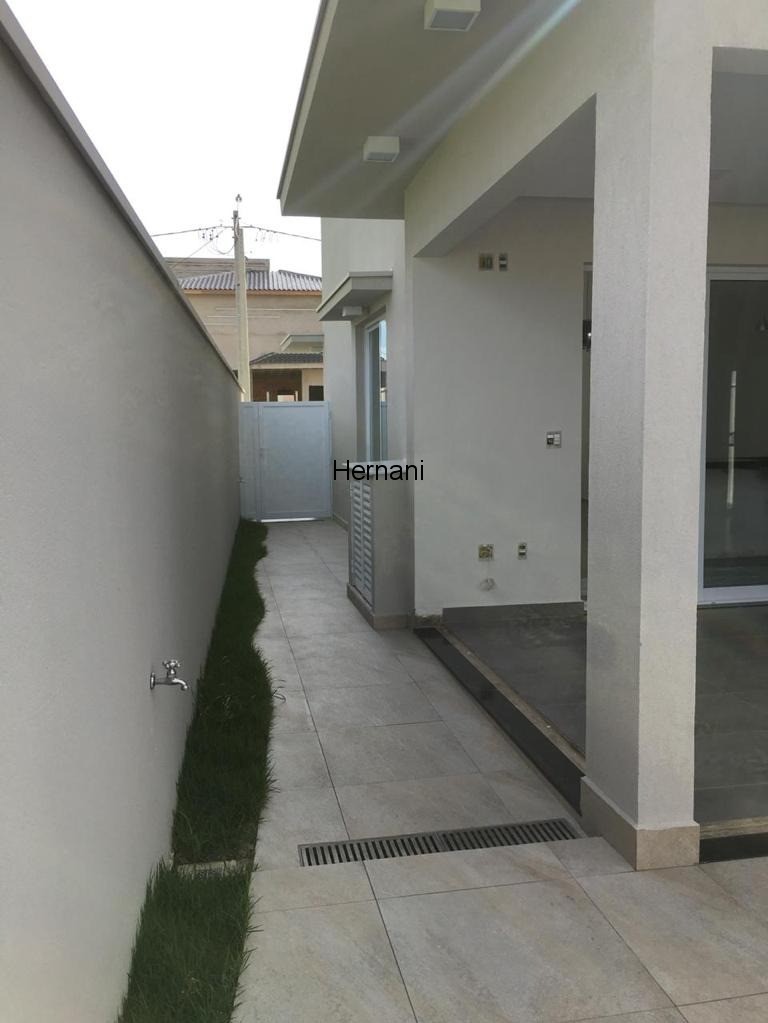 Casa à venda com 3 quartos, 301m² - Foto 13