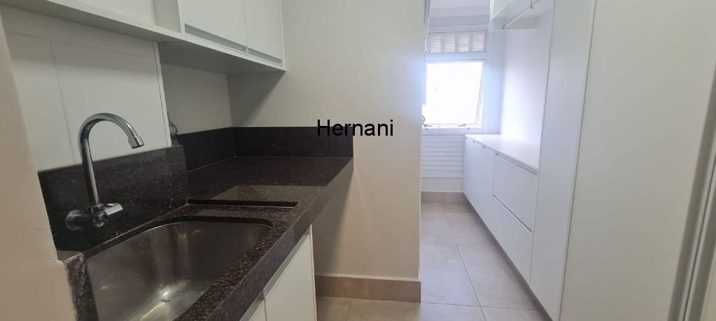 Apartamento para alugar com 2 quartos, 130m² - Foto 13