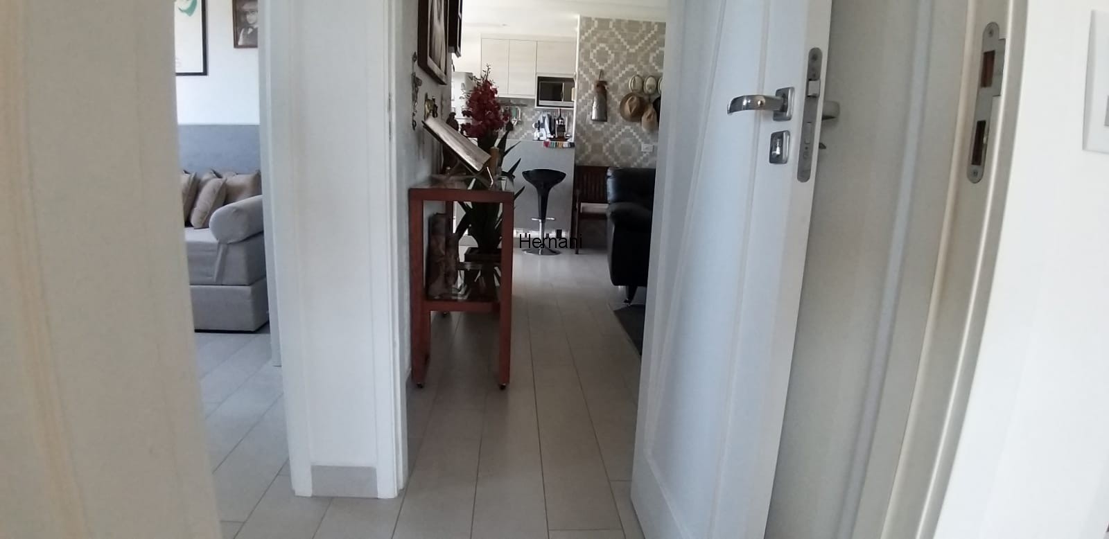 Apartamento à venda com 3 quartos, 80m² - Foto 4