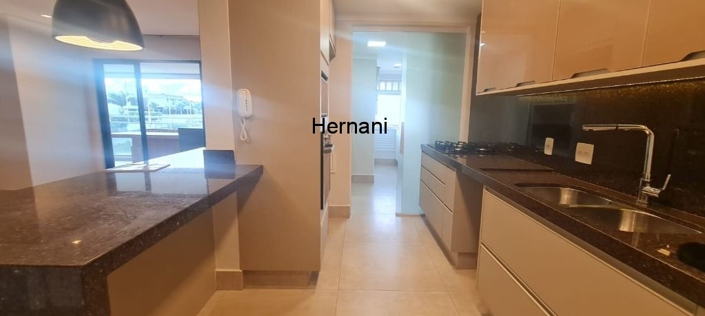 Apartamento para alugar com 2 quartos, 130m² - Foto 10