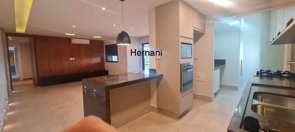 Apartamento para alugar com 2 quartos, 130m² - Foto 1