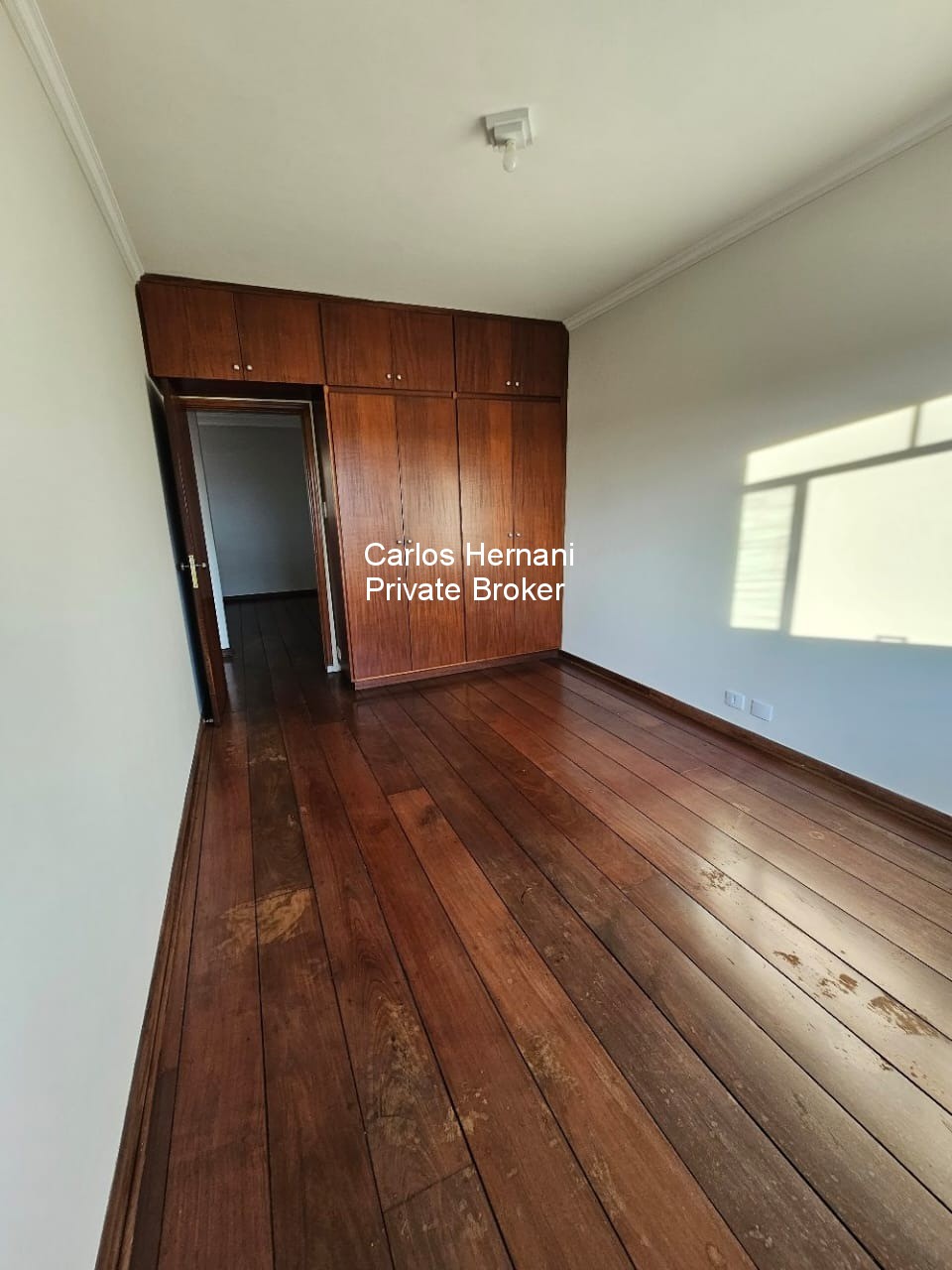 Apartamento à venda com 2 quartos, 70m² - Foto 1