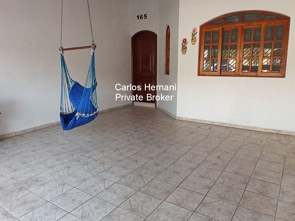 Casa à venda com 2 quartos, 131m² - Foto 1