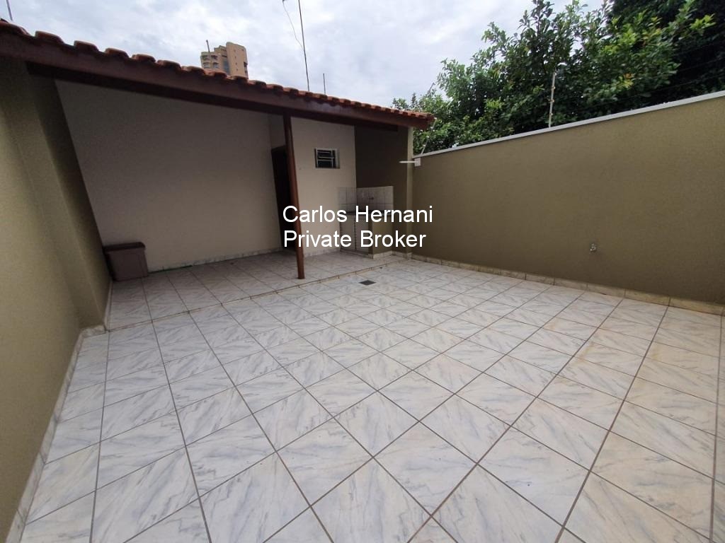 Casa à venda com 2 quartos, 160m² - Foto 9