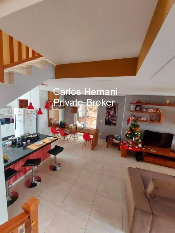 Casa à venda com 3 quartos, 162m² - Foto 1