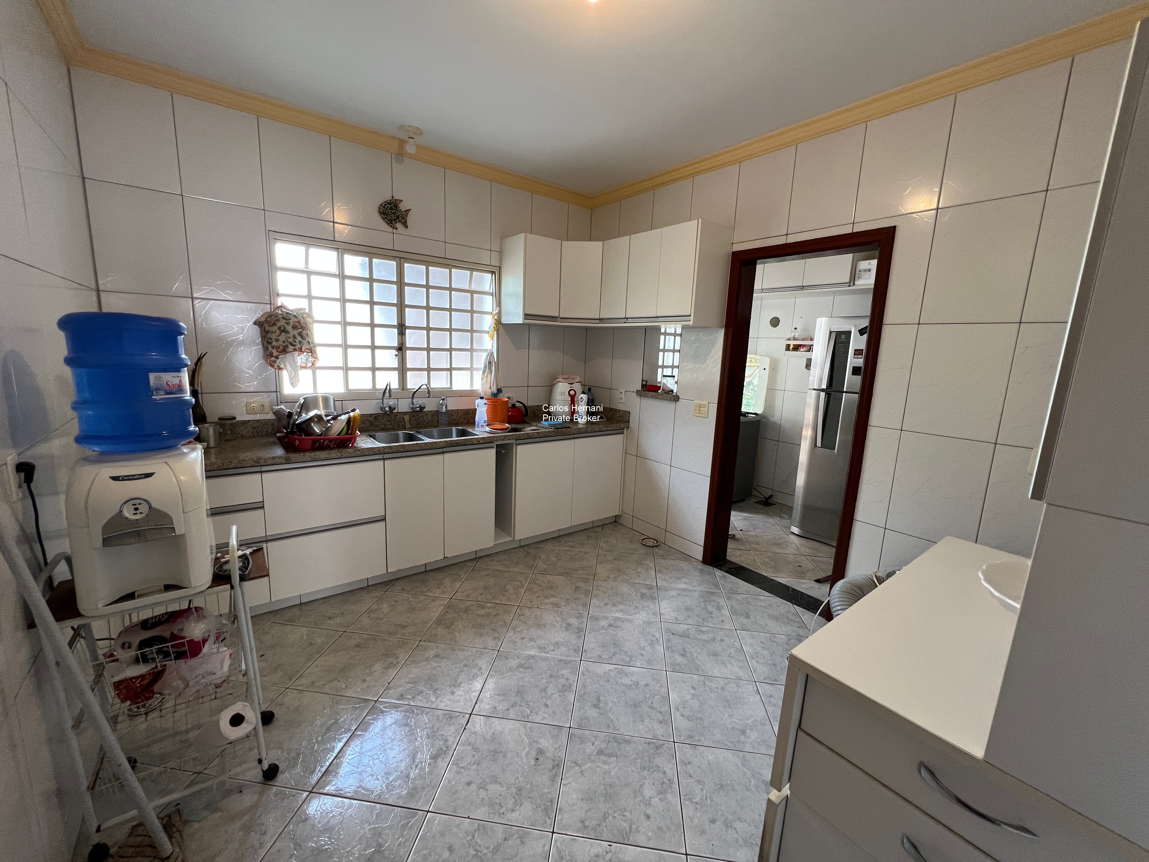 Casa à venda com 3 quartos, 301m² - Foto 11