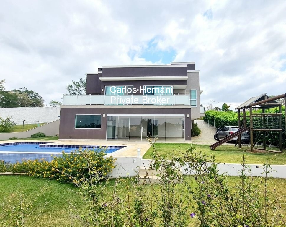 Casa à venda e aluguel com 4 quartos, 600m² - Foto 1