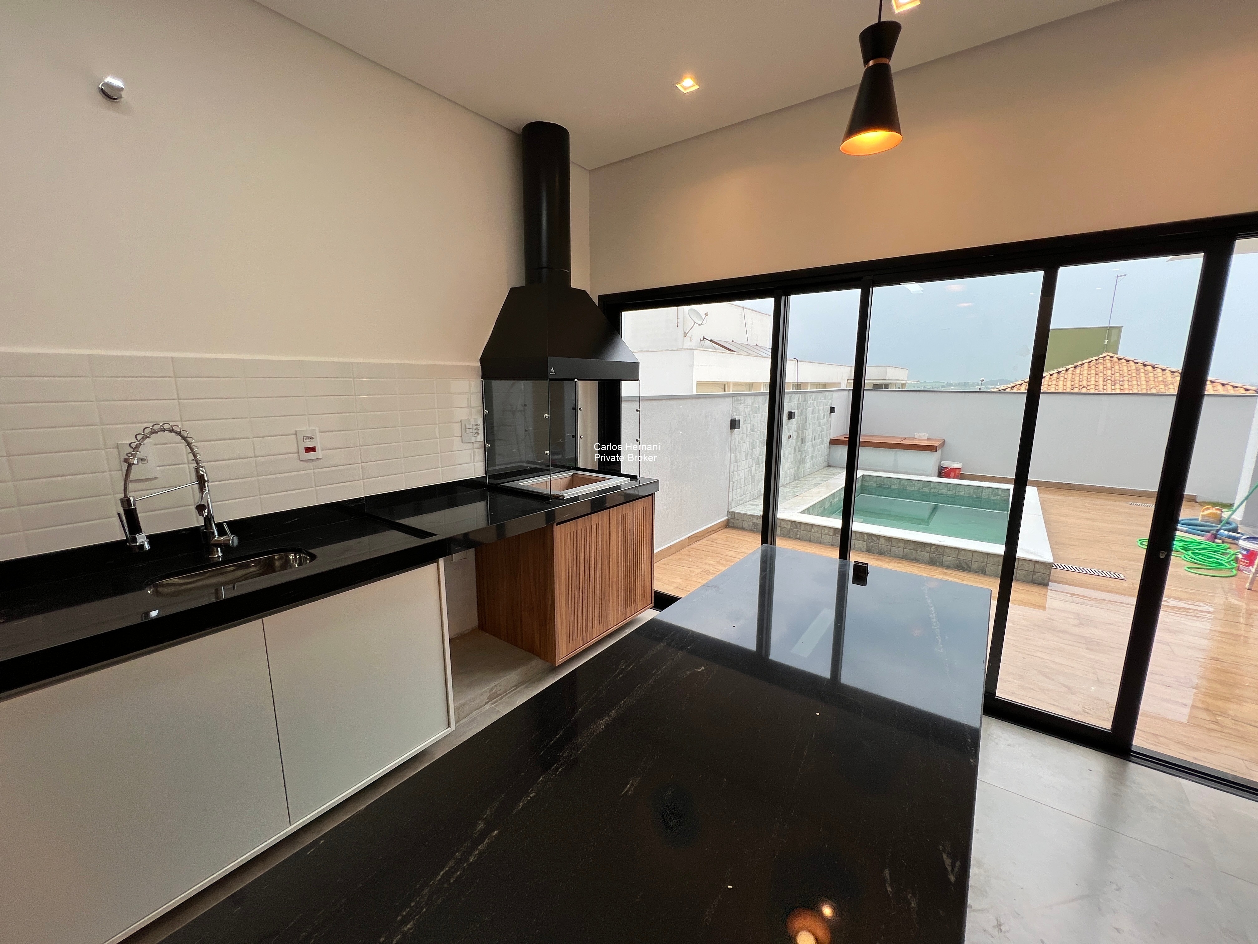 Casa à venda com 3 quartos, 280m² - Foto 9