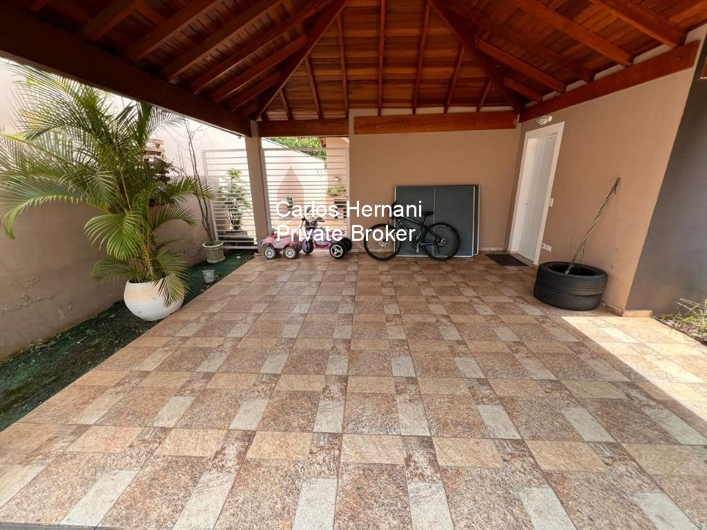 Casa à venda com 3 quartos, 280m² - Foto 9