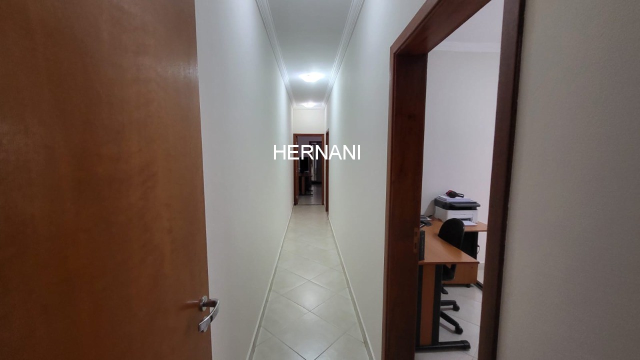 Casa, 3 quartos, 270 m² - Foto 21
