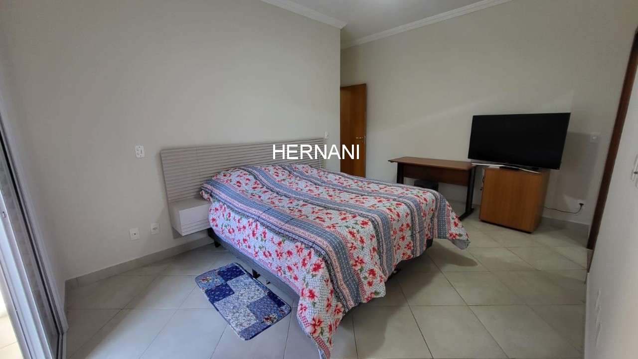 Casa, 3 quartos, 270 m² - Foto 15