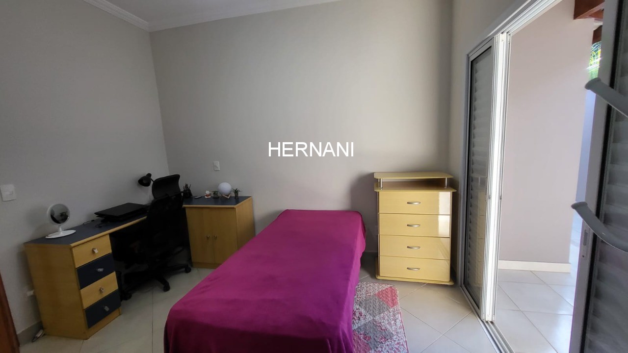 Casa, 3 quartos, 270 m² - Foto 14