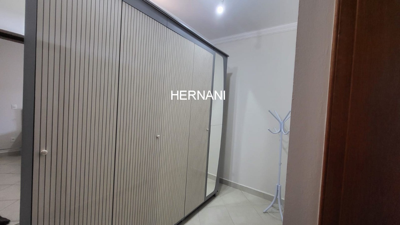 Casa, 3 quartos, 270 m² - Foto 11