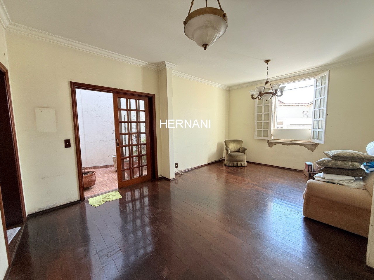 Casa, 3 quartos, 231 m² - Foto 1