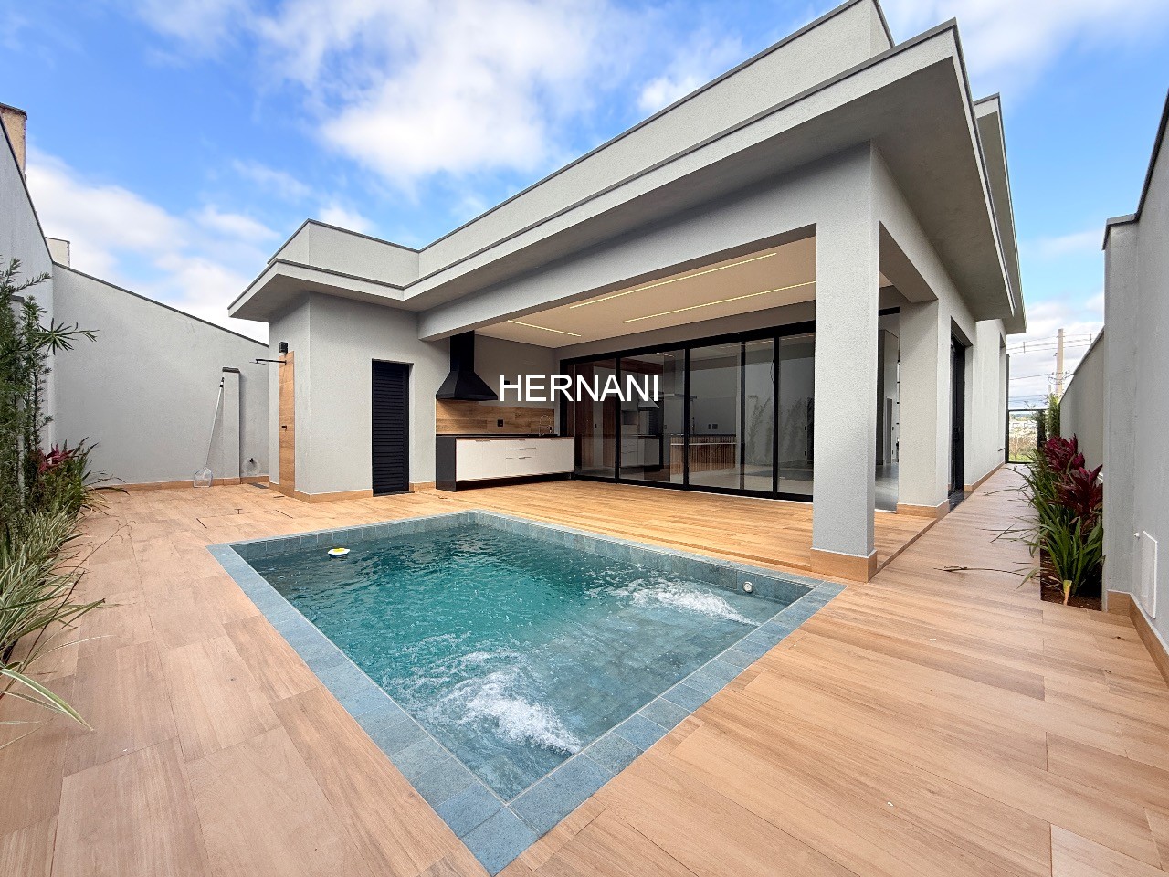 Casa, 3 quartos, 360 m² - Foto 1