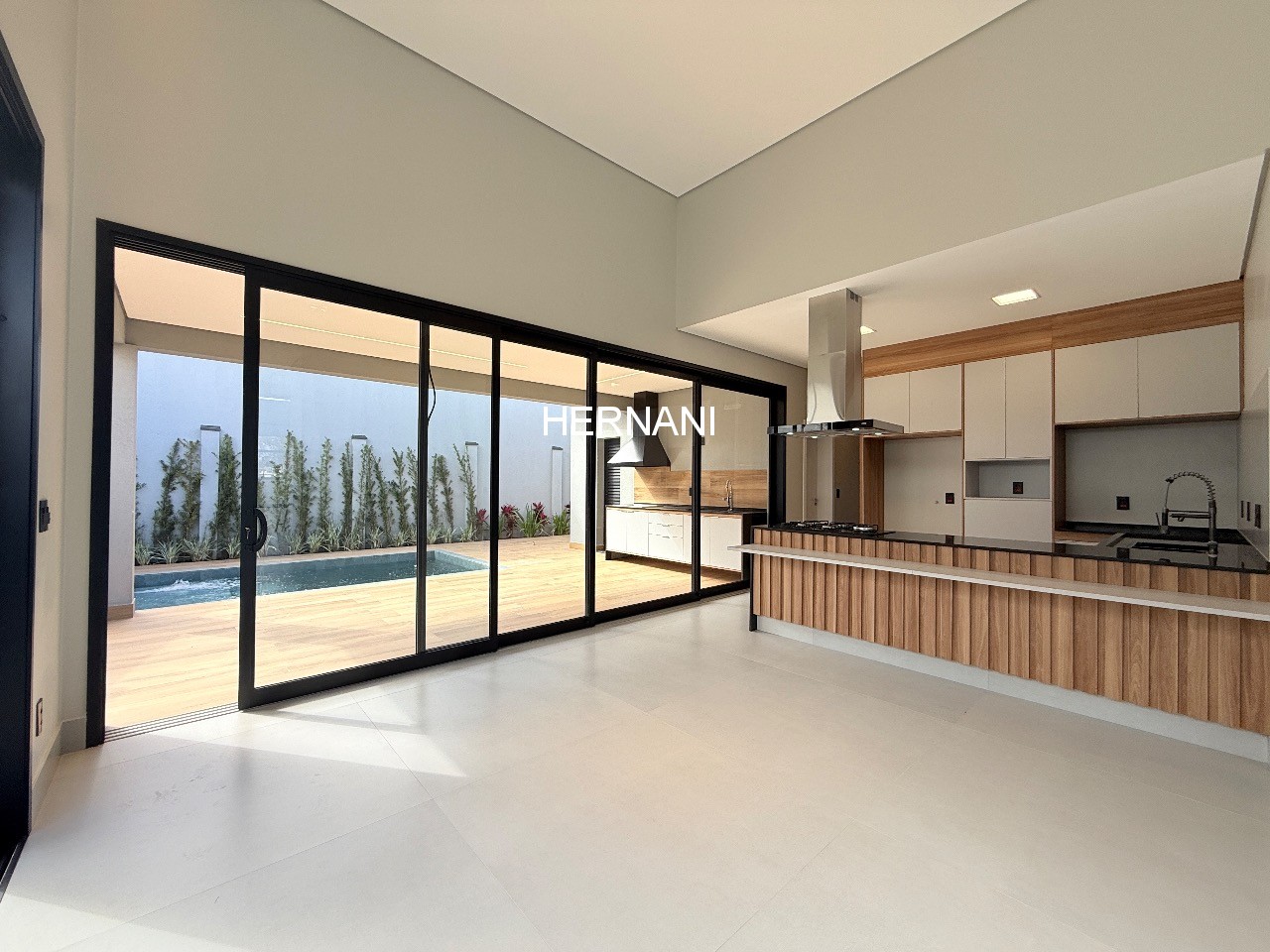 Casa, 3 quartos, 360 m² - Foto 15