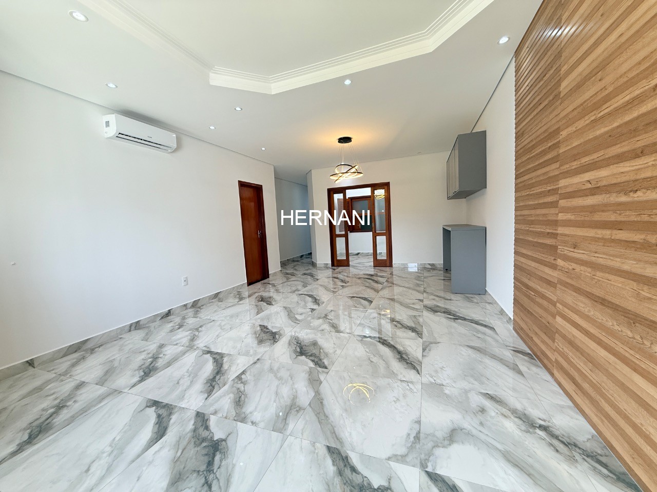 Casa, 3 quartos, 308 m² - Foto 3