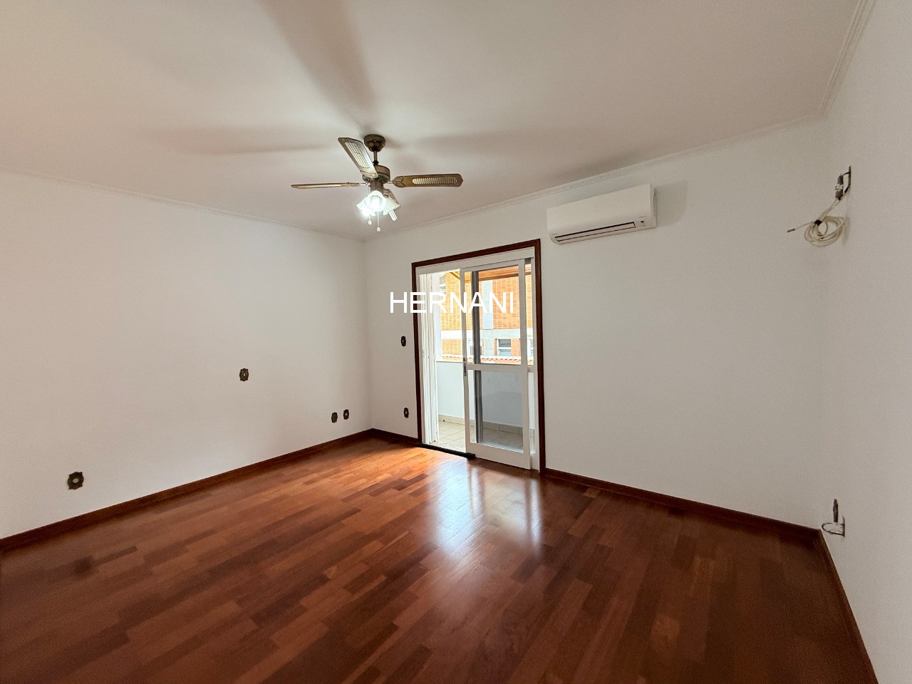 Casa, 4 quartos, 270 m² - Foto 37
