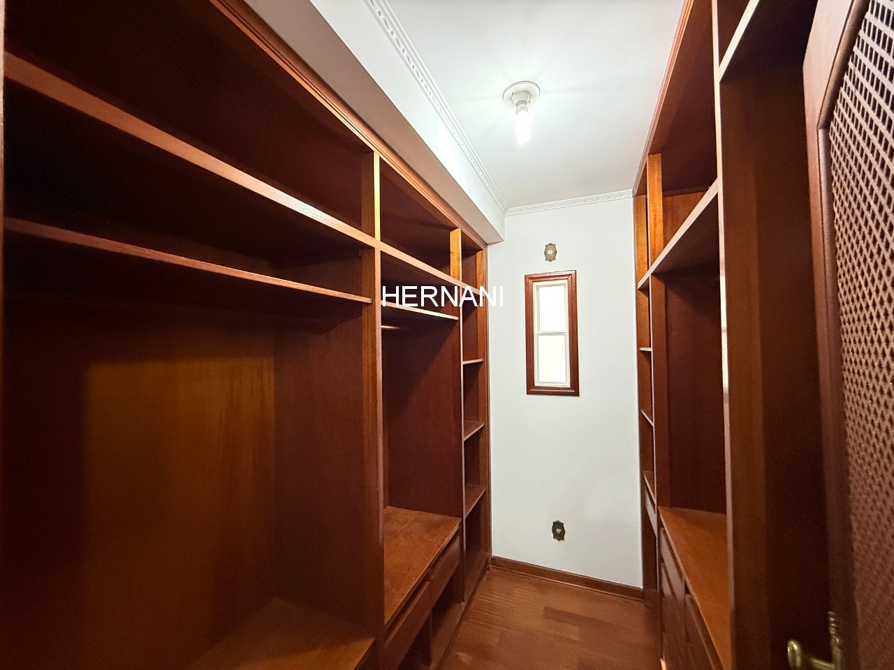 Casa, 4 quartos, 270 m² - Foto 33