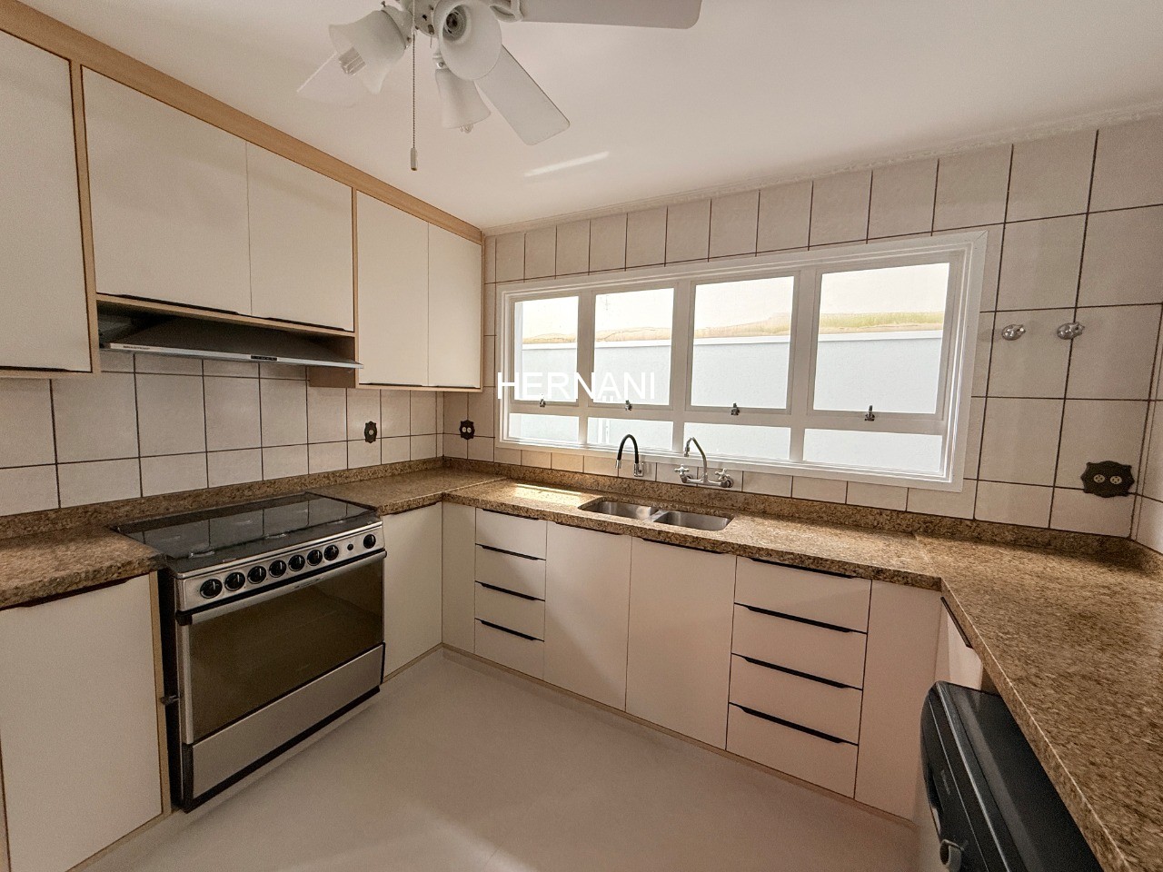 Casa, 4 quartos, 270 m² - Foto 14
