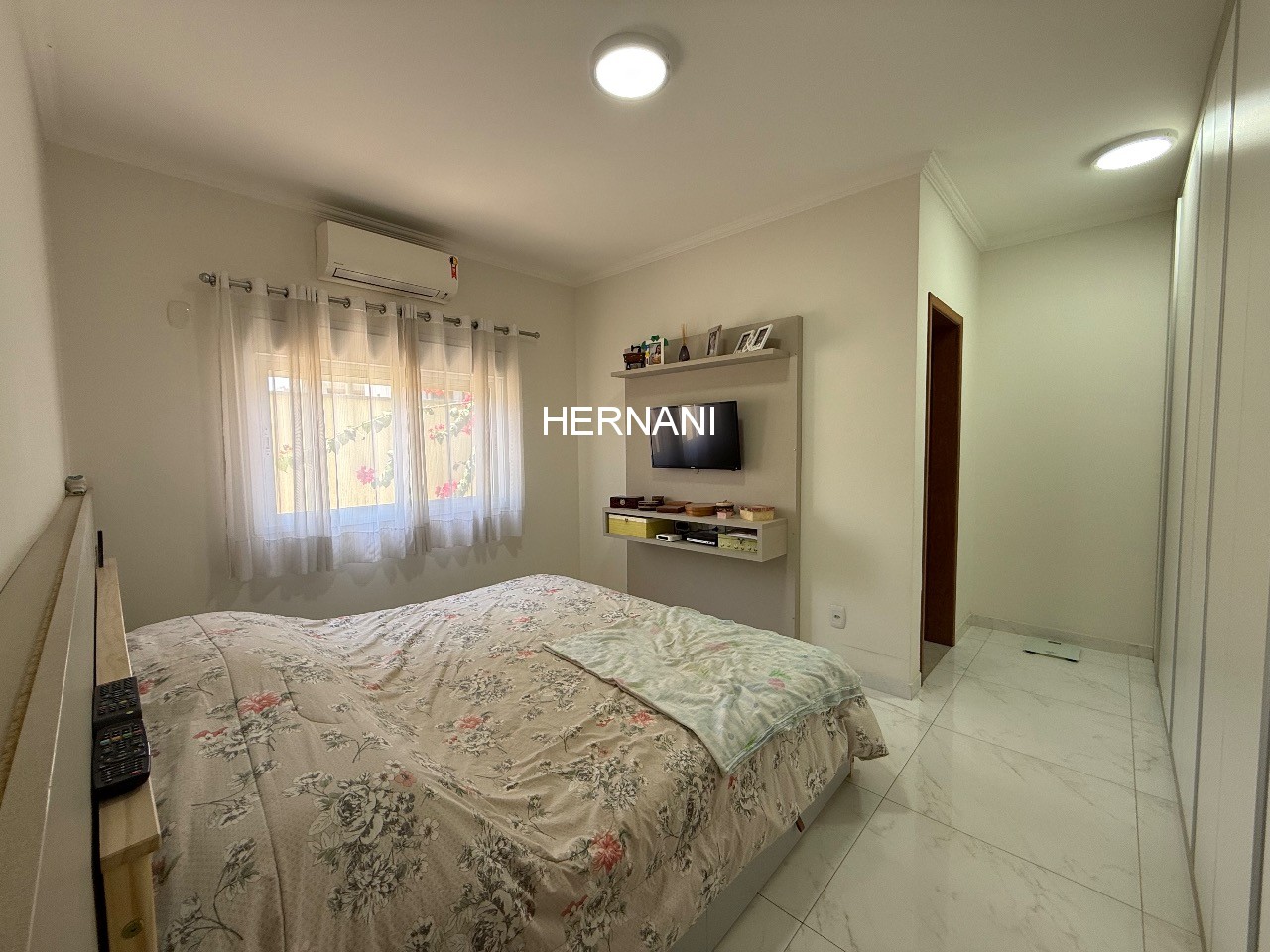 Casa, 3 quartos, 250 m² - Foto 11