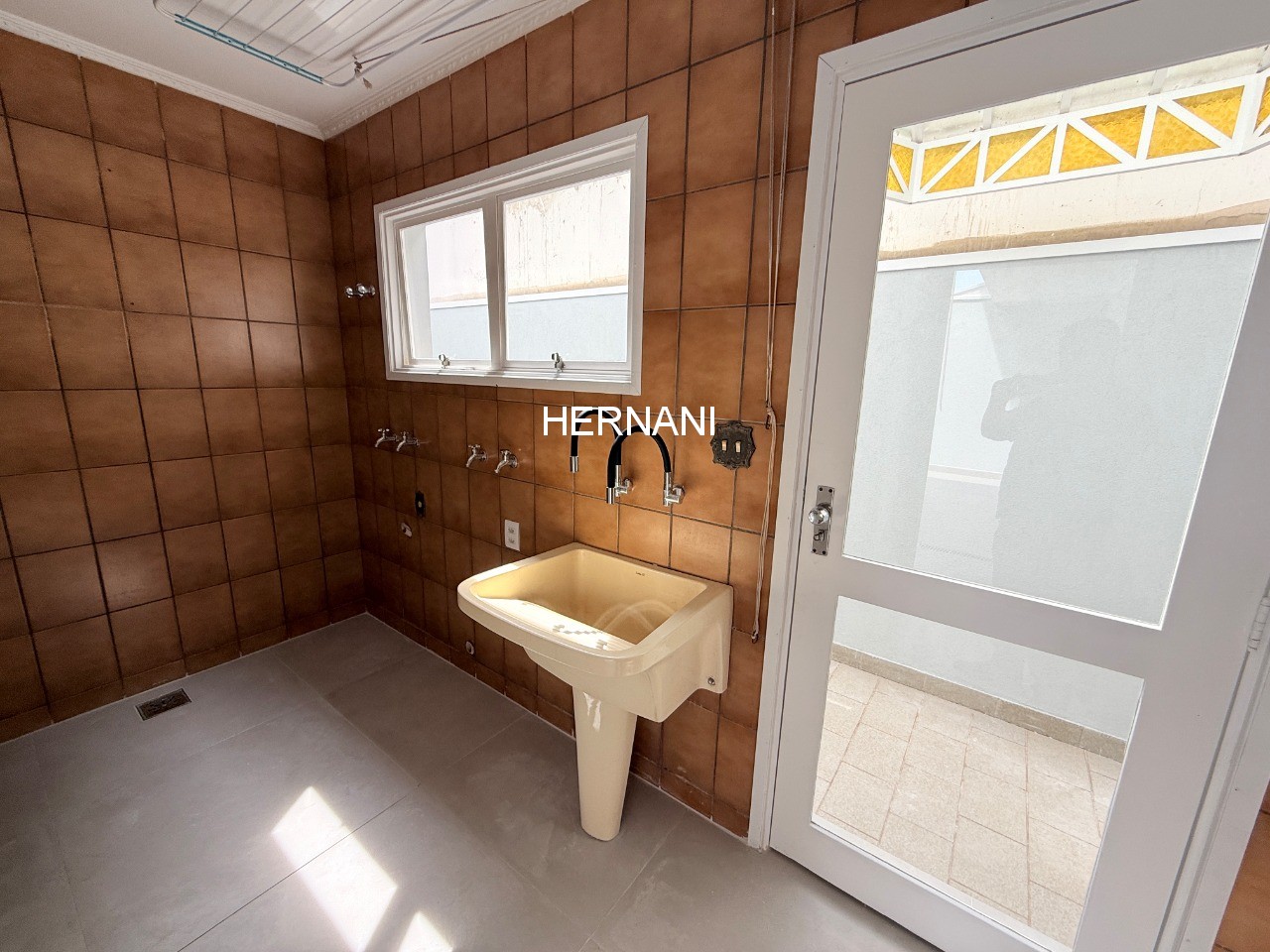 Casa, 4 quartos, 270 m² - Foto 9