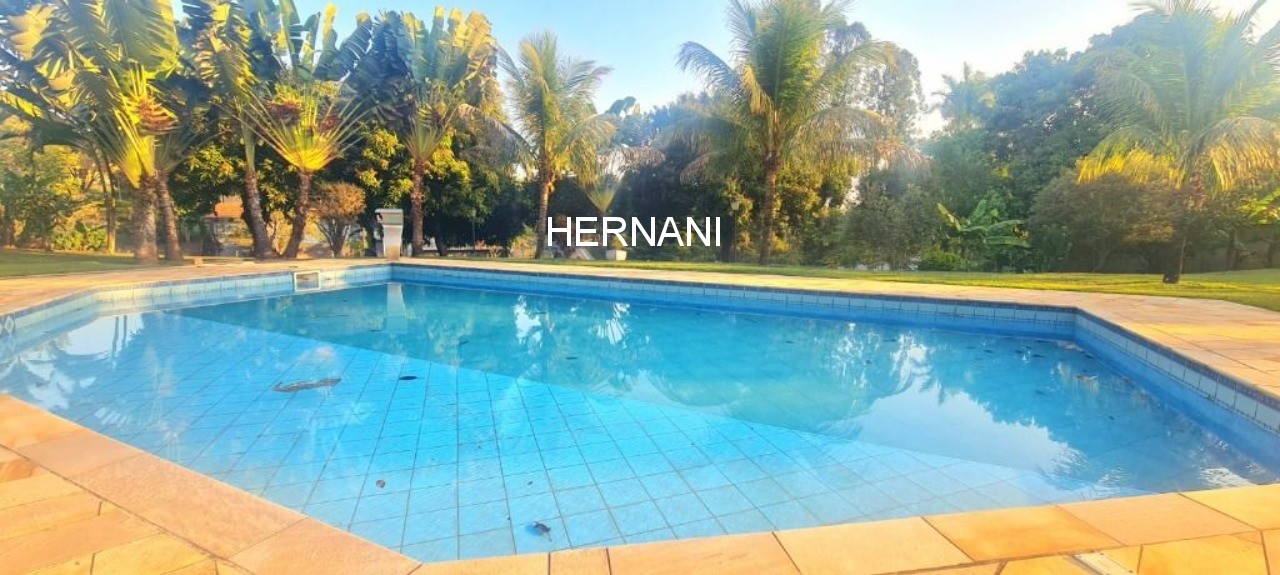 Casa, 4 quartos, 3000 m² - Foto 1