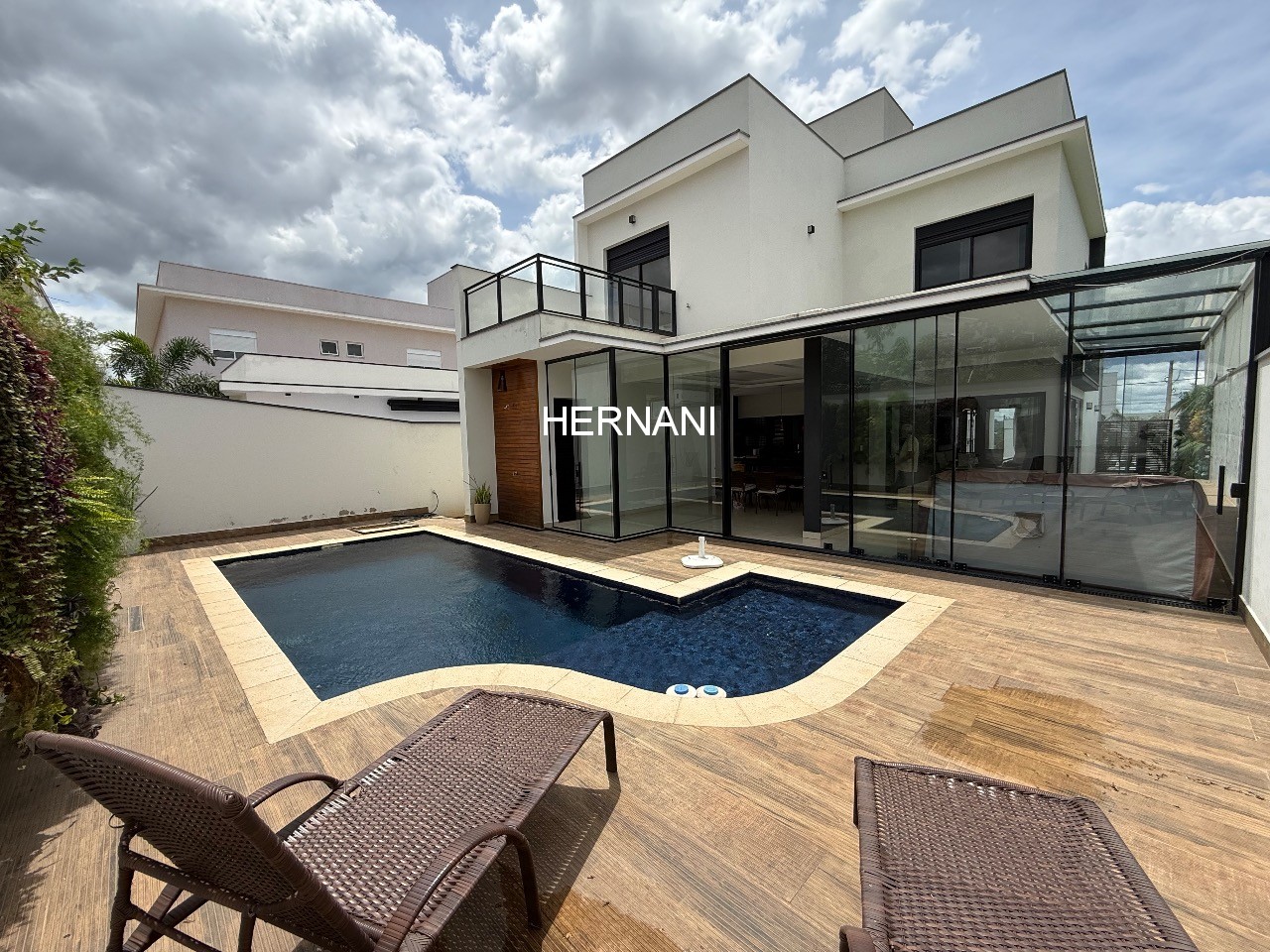 Casa, 3 quartos, 420 m² - Foto 1