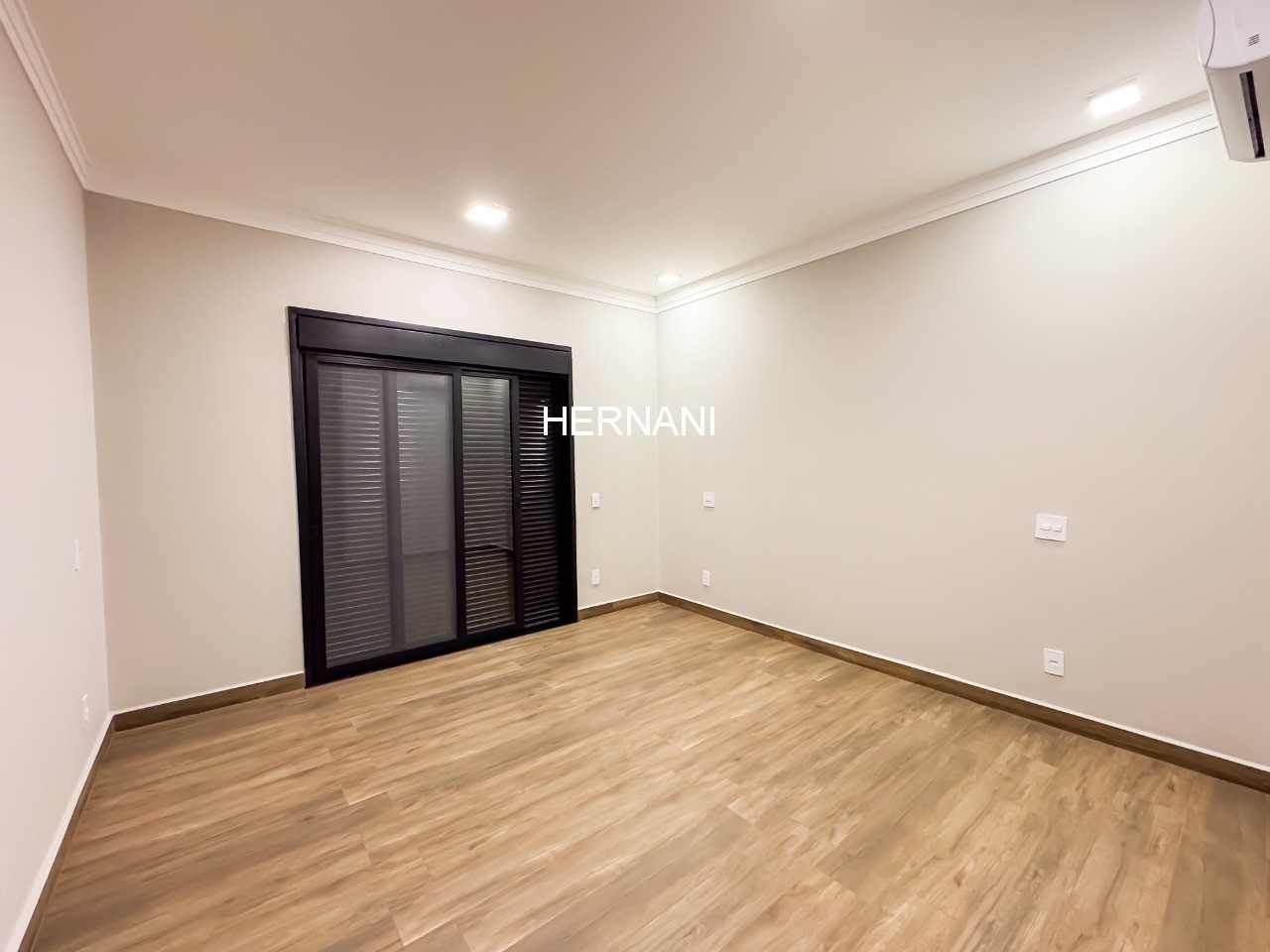 Casa, 4 quartos, 360 m² - Foto 33