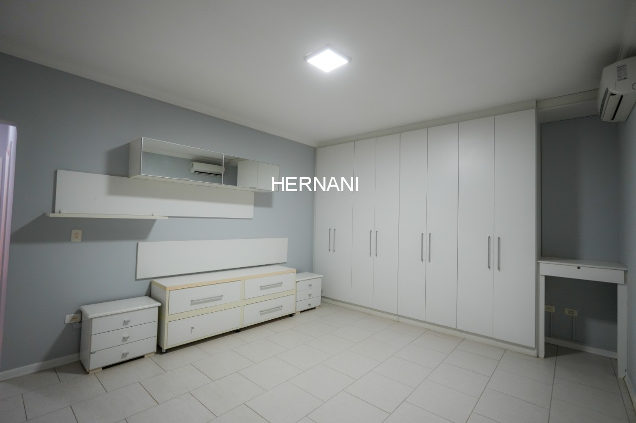 Casa, 3 quartos, 360 m² - Foto 38