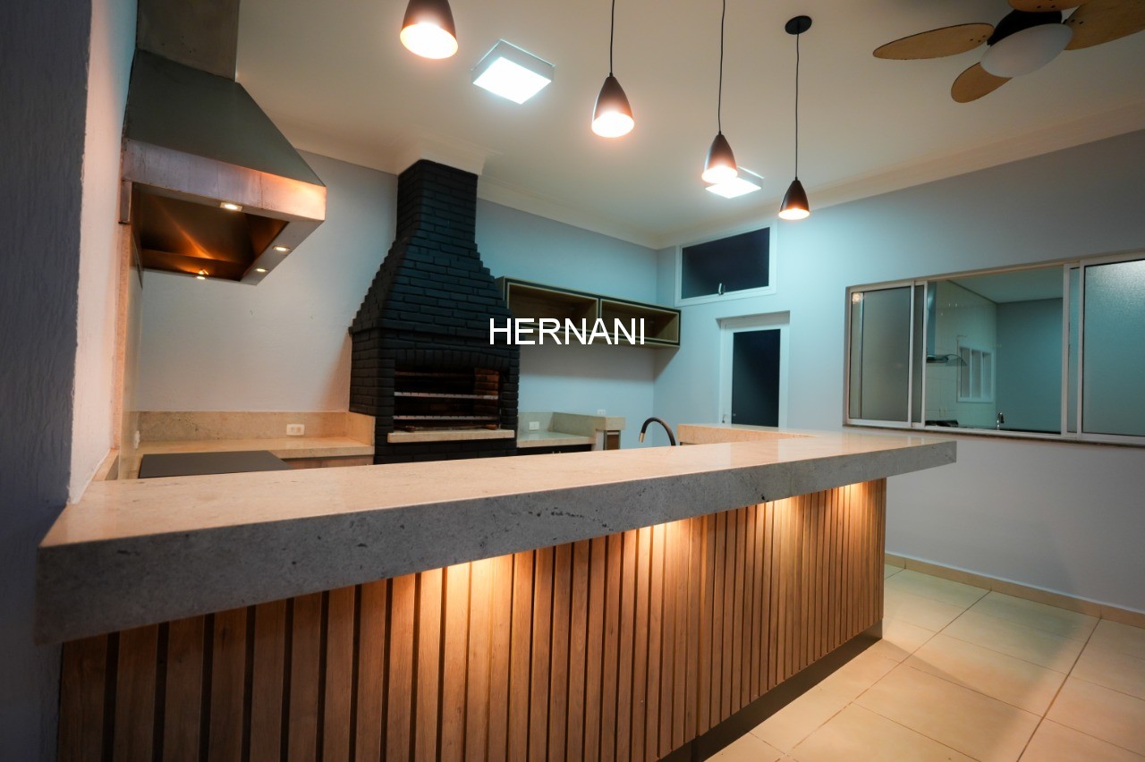 Casa, 3 quartos, 360 m² - Foto 1