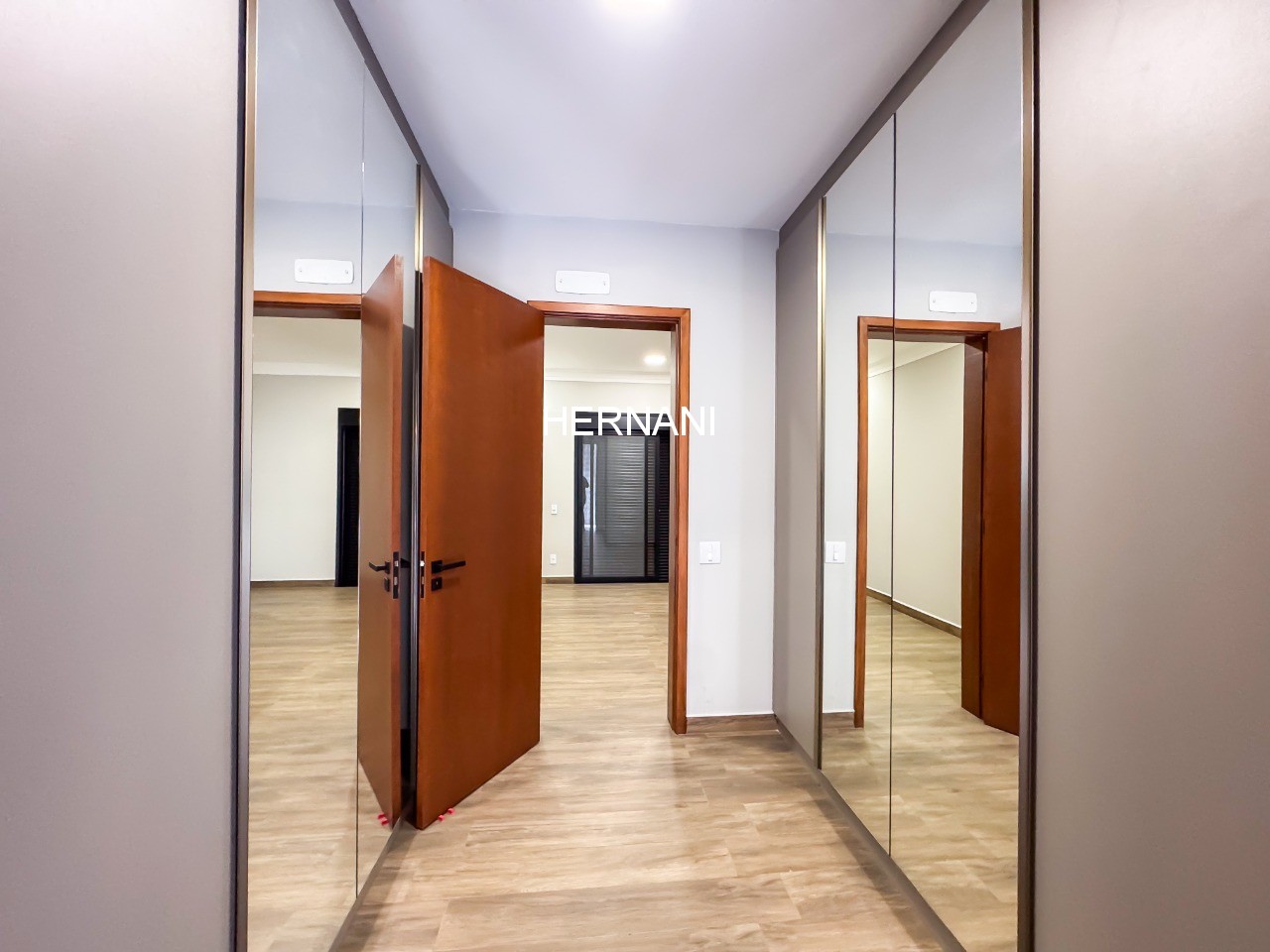 Casa, 4 quartos, 360 m² - Foto 29