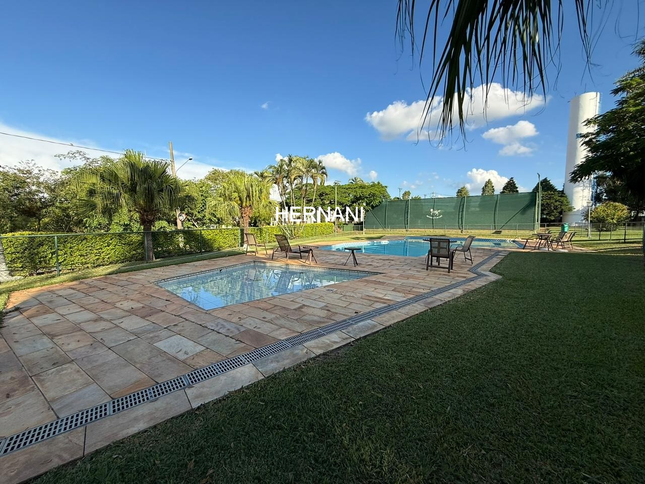 Casa, 5 quartos, 1500 m² - Foto 2