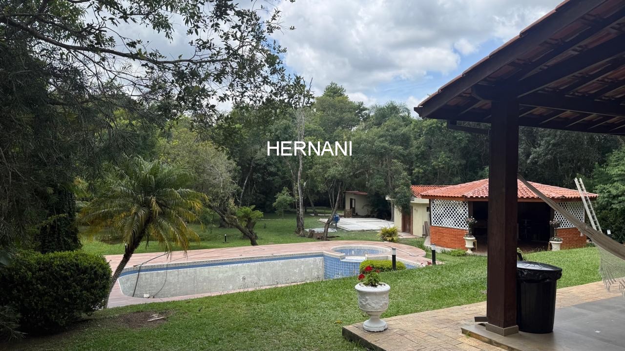 Chácara, 3 quartos, 2670 m² - Foto 1